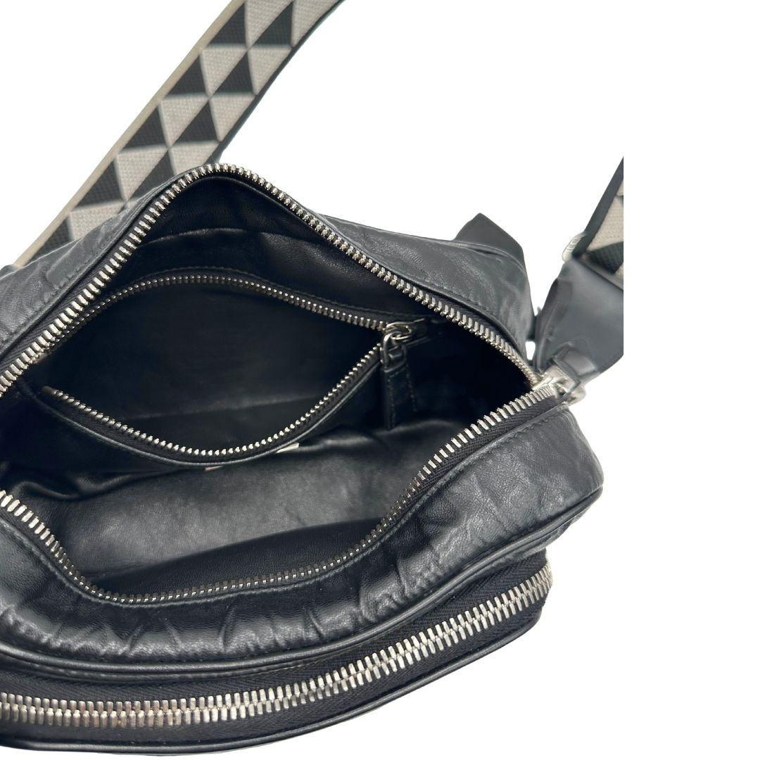 Prada Antique in nappa nera