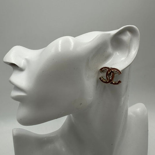  Orecchini CC Chanel in metallo dorato e rosa antico , di lusso, originale, ottime condizioni, usati.