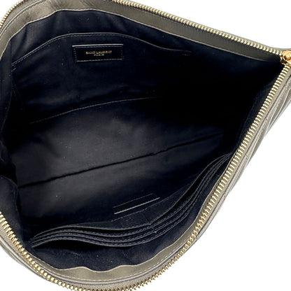 interno  Saint Laurent in pelle color light musk con iconico logo YSL, di lusso, originale, eccellenti condizioni, usata. 