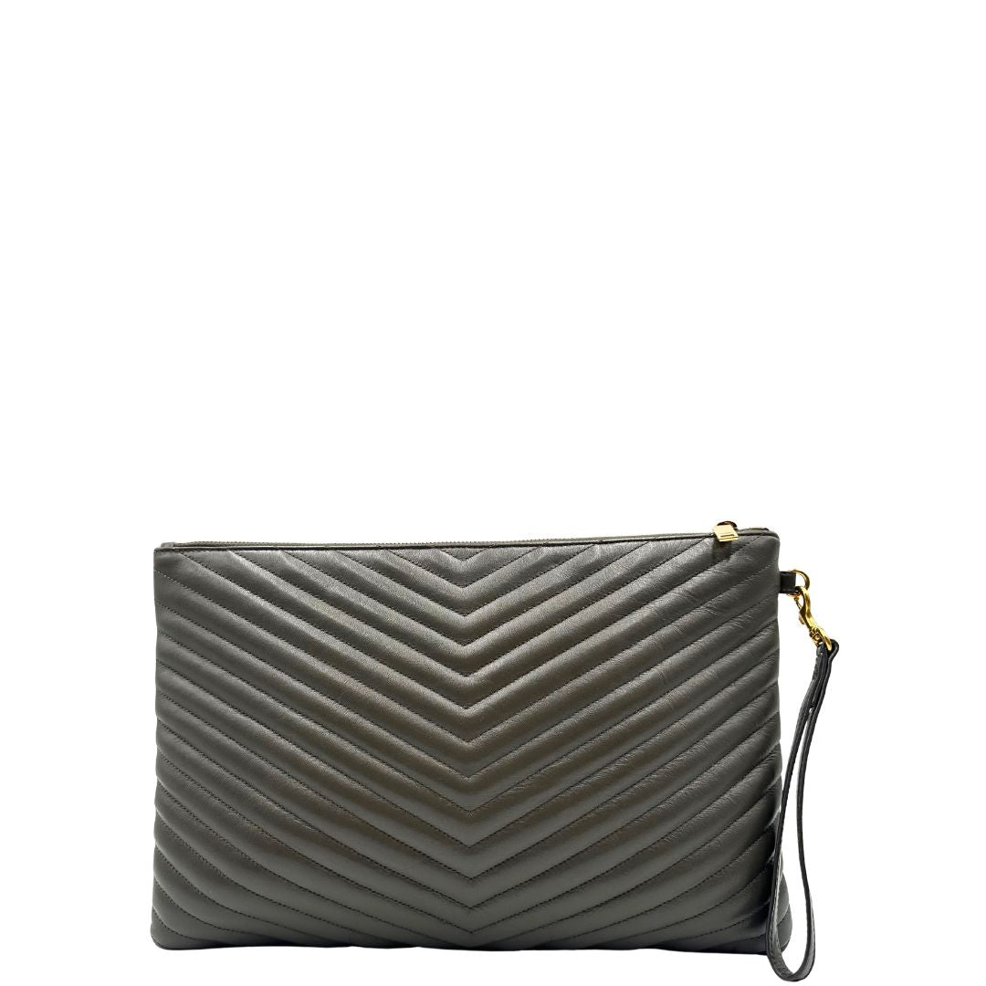 retro  Saint Laurent in pelle color light musk con iconico logo YSL, di lusso, originale, eccellenti condizioni, usata. 