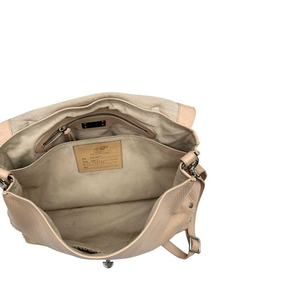 Interno, Morbida Zanellato in pelle martellata rosa nella misura media.