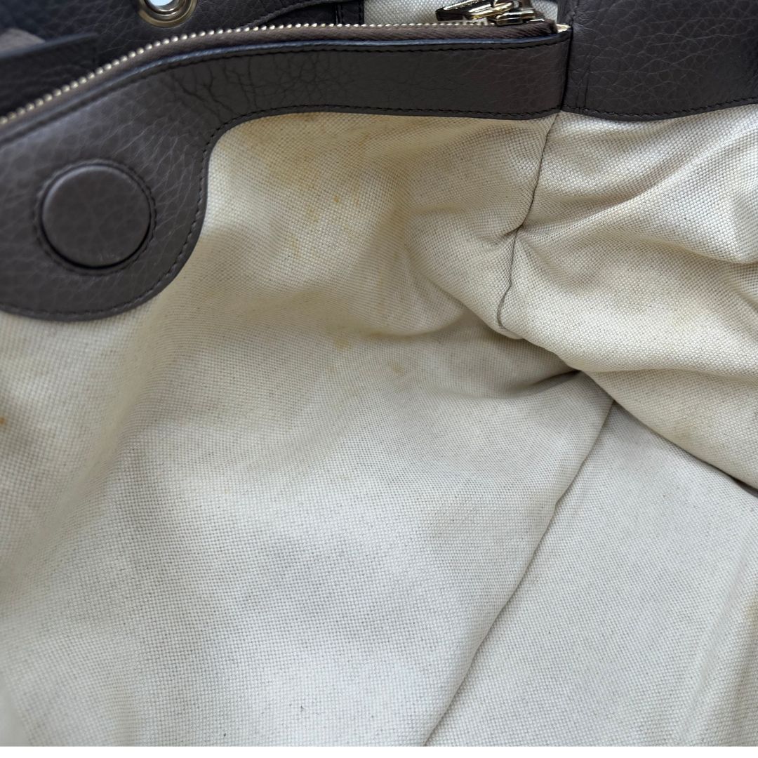 interno Borsa Gucci bamboo color fango con doppi manici bamboo, di lusso, originale, ottime condizioni, usata, originale. 