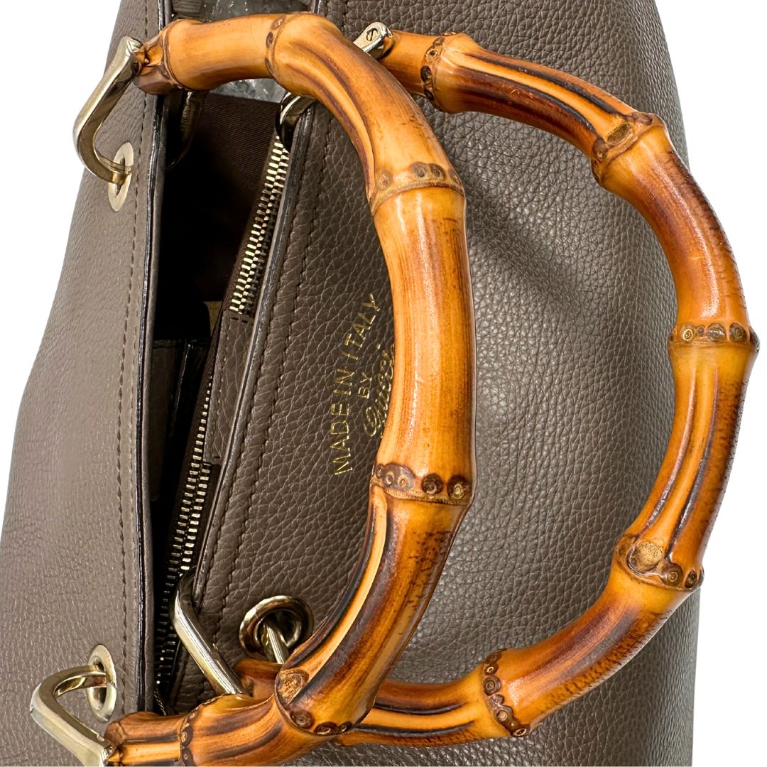 manici Borsa Gucci bamboo color fango con doppi manici bamboo, di lusso, originale, ottime condizioni, usata, originale. 