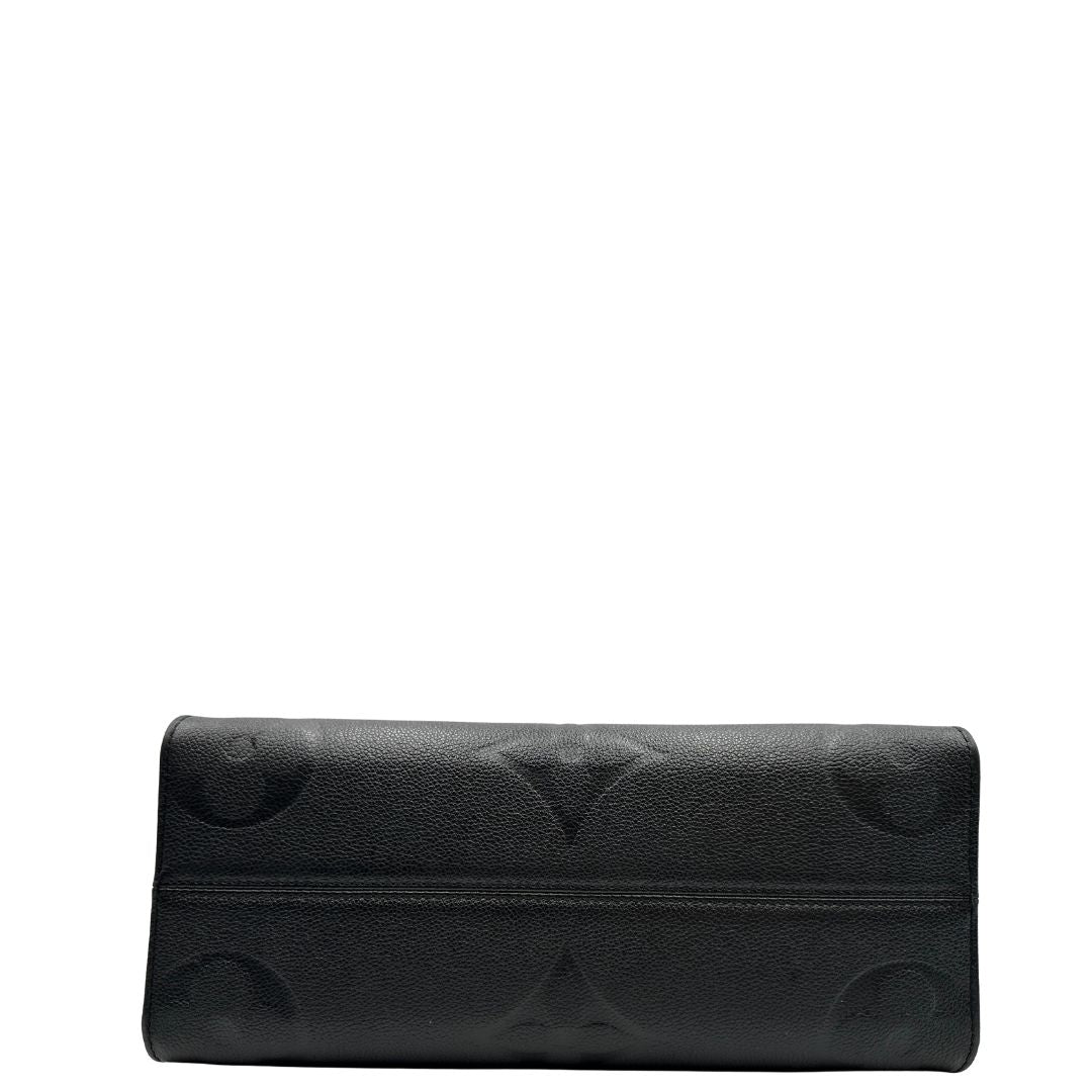 base  Louis Vuitton OnTheGo nella versione MM in morbida pelle monogram Empreinte, di lusso, originale, ottime condizioni, usata. 