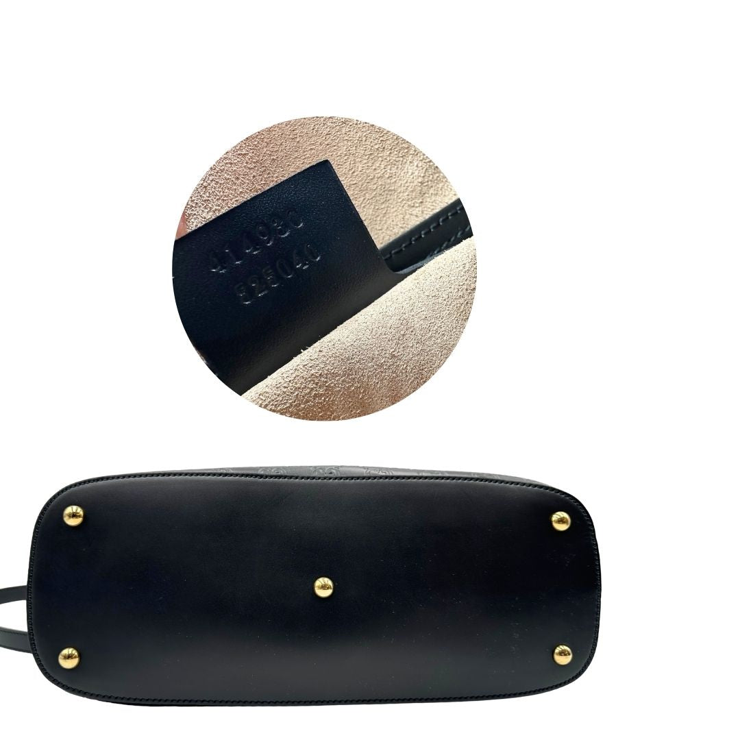 Base, codice, Borsa Gucci in pelle nera GG con hardware dorato. Originale, usata, di lusso, in condizioni eccellenti.