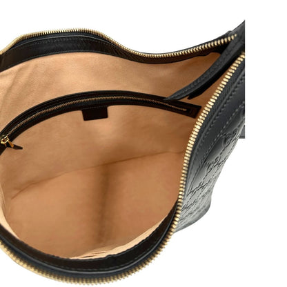 Interno, Borsa Gucci in pelle nera GG con hardware dorato. Originale, usata, di lusso, in condizioni eccellenti.