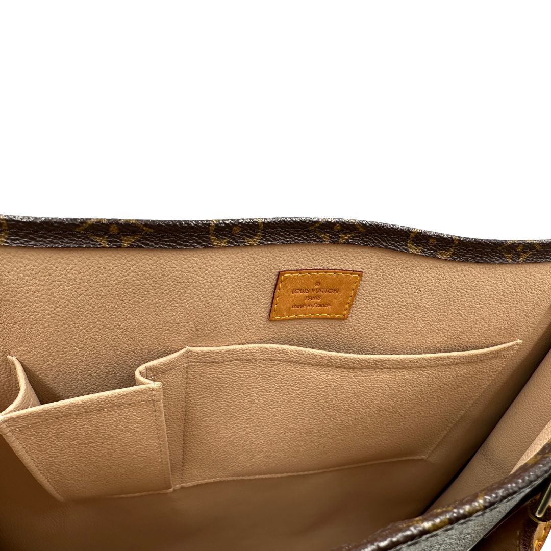 interno Louis Vuitton Sac Plat in tela monogram con doppi manici in vacchetta naturale, di lusso, originale, ottime condizioni, usata. 