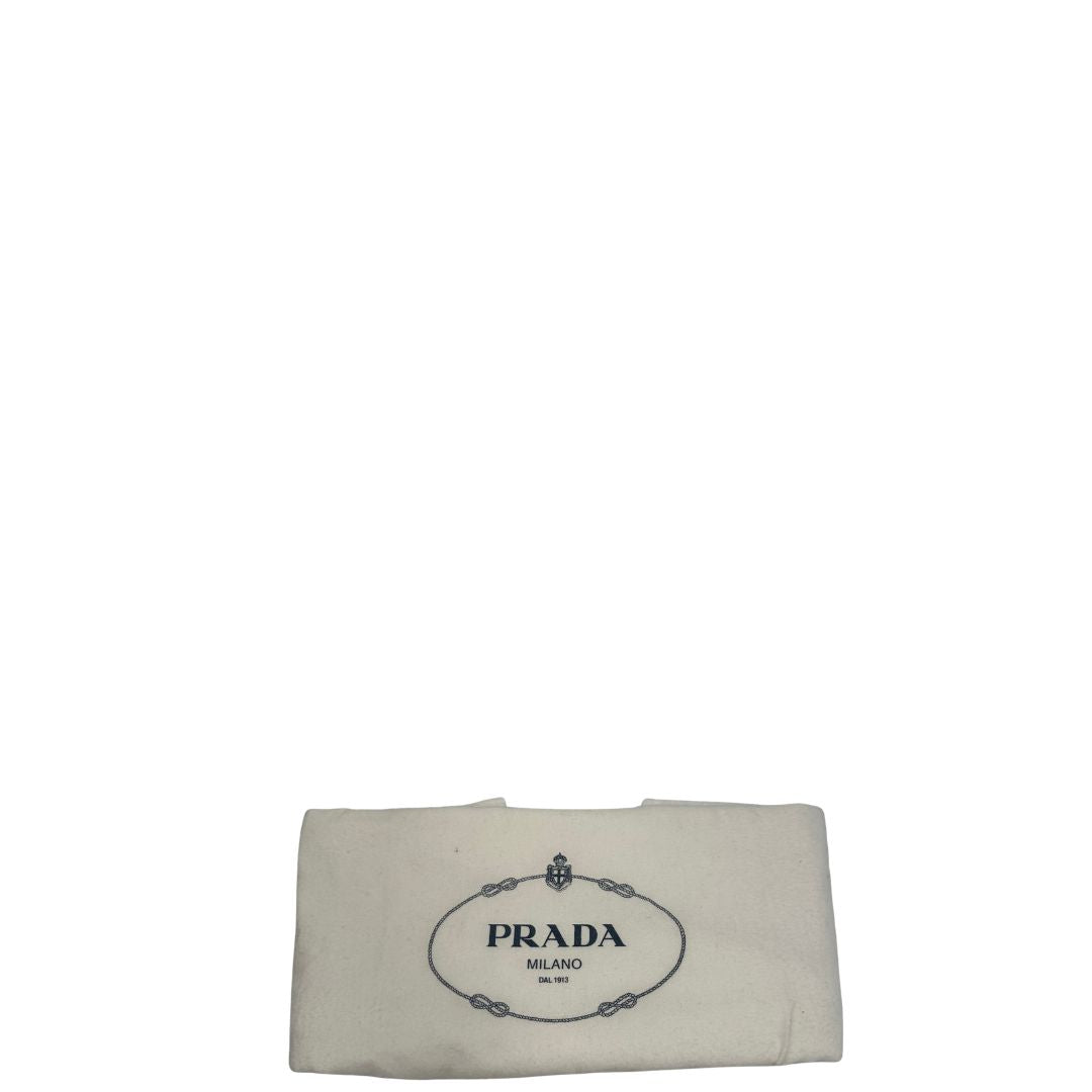 dustbag Borsa Prada in nylon grigio con finiture in pelle tono su tono, di lusso, originale, usata. 