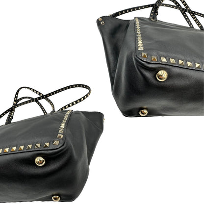 angoli Rockstud Valentino Garavani rifinita con borchie piramidali oro chiaro, di lusso, originale, ottime condizioni, usata. 