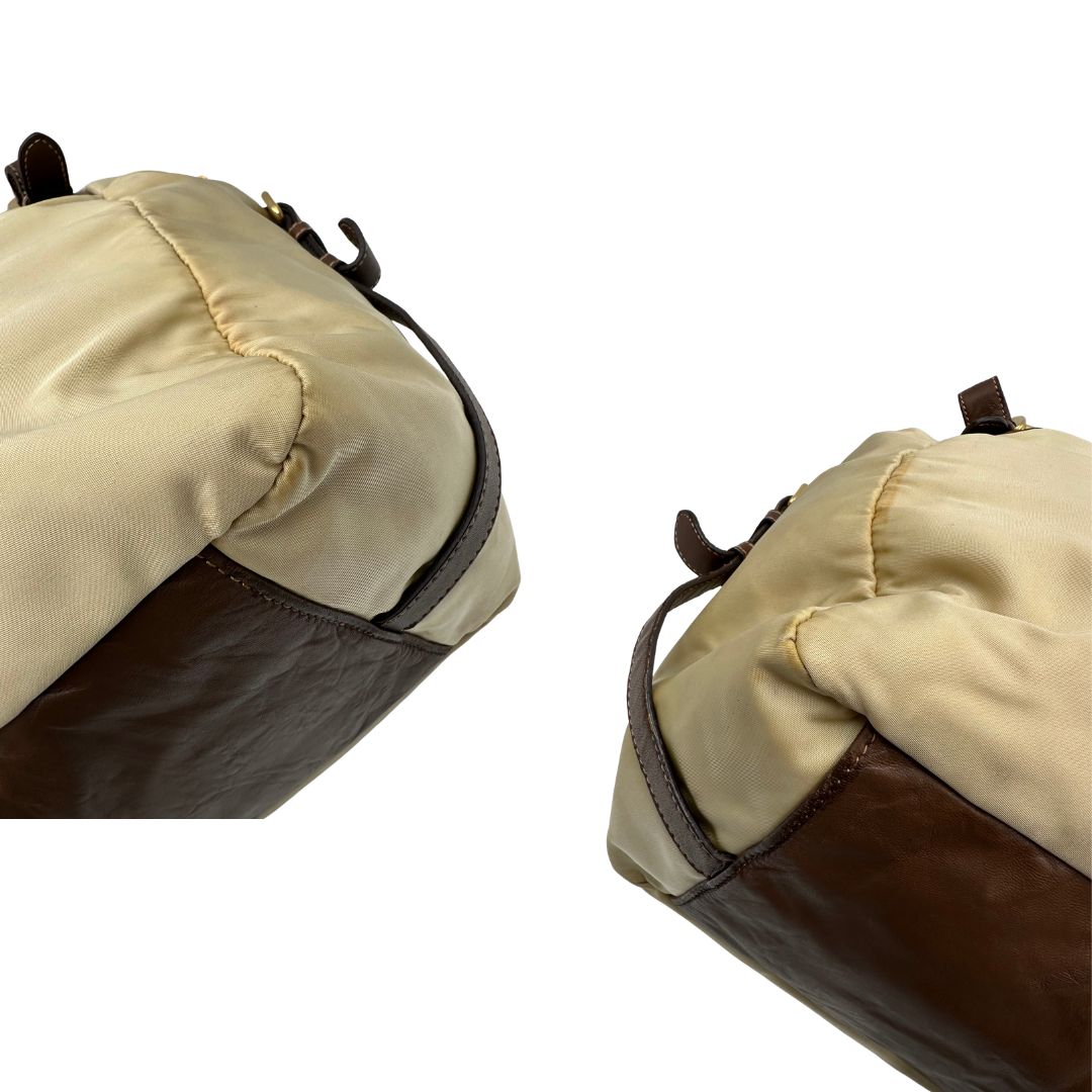 angoli Shopper Prada in nylon, munita di doppi manici, indossabile a spalla, di lusso, originale, ottime condizioni, usata. 