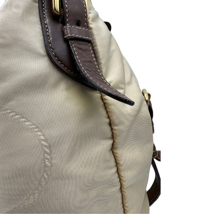 Shopper Prada in nylon, munita di doppi manici, indossabile a spalla, di lusso, originale, ottime condizioni, usata. 