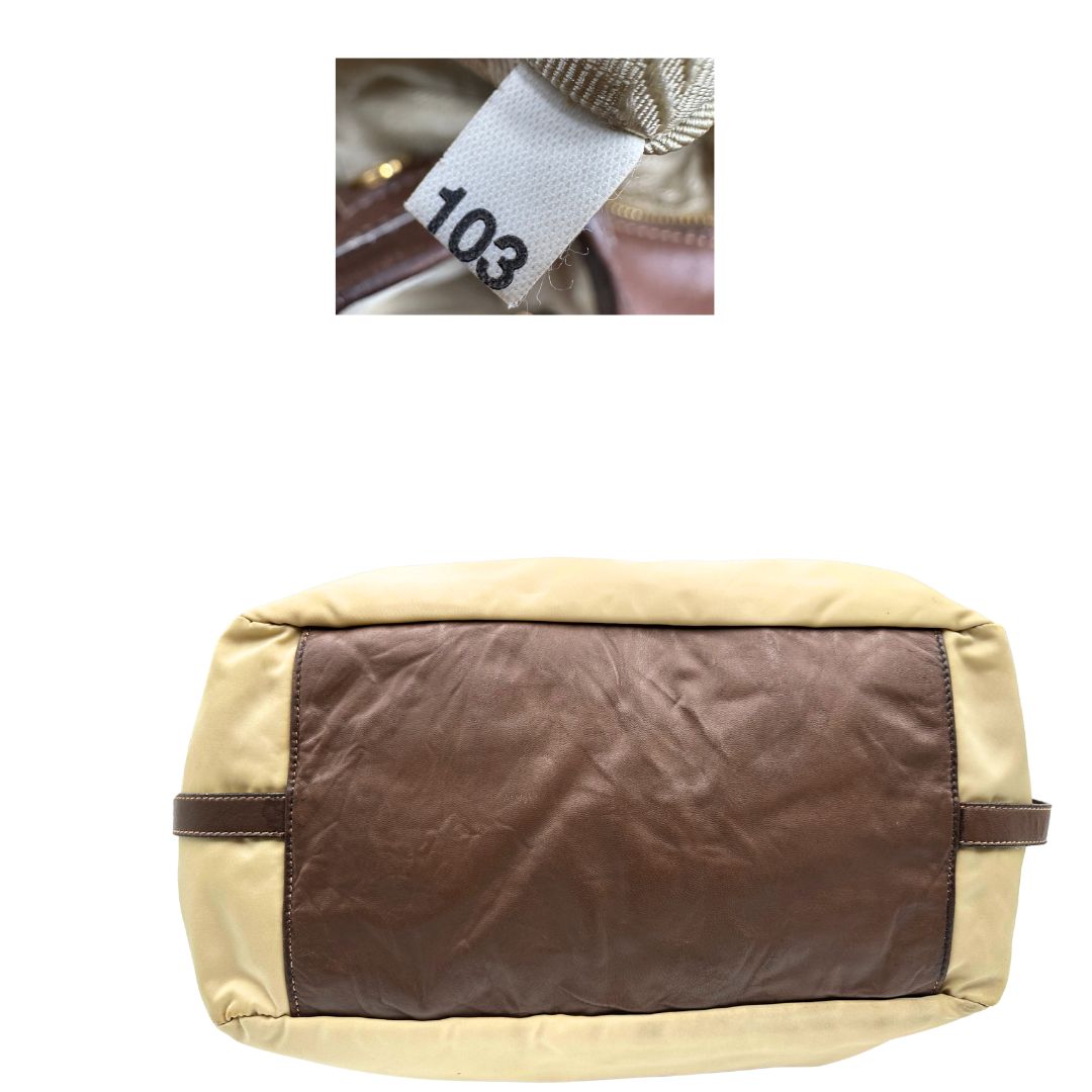 base Shopper Prada in nylon, munita di doppi manici, indossabile a spalla, di lusso, originale, ottime condizioni, usata.