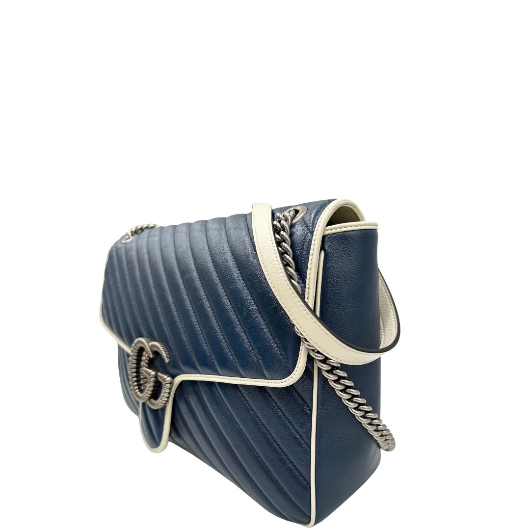 lato Borsa Gucci Marmont nella versione large, di lusso, originale, ottime condizioni, usata. 