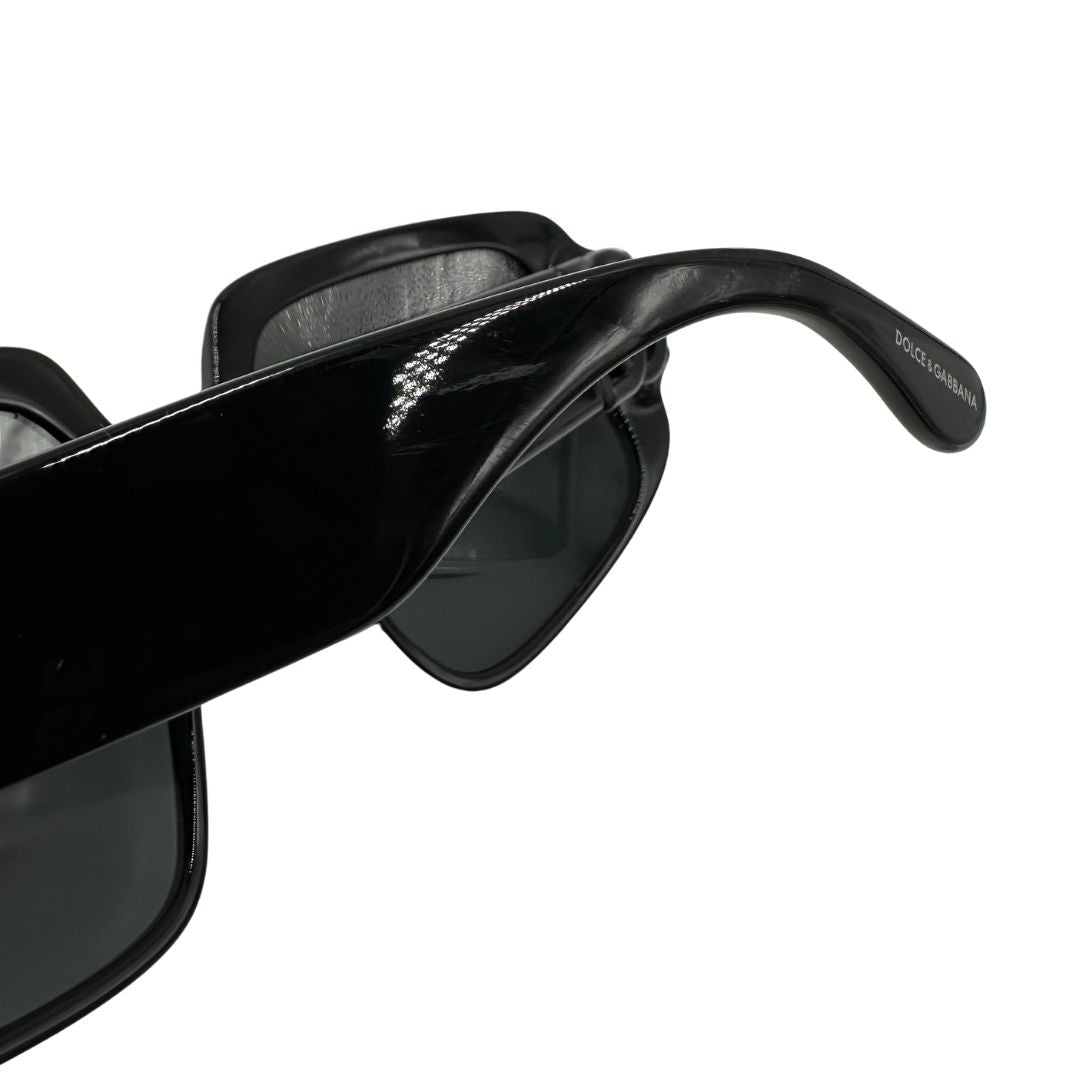 Occhiali da sole Dolce & Gabbana neri, di lusso, originale, ottime condizioni, usati.