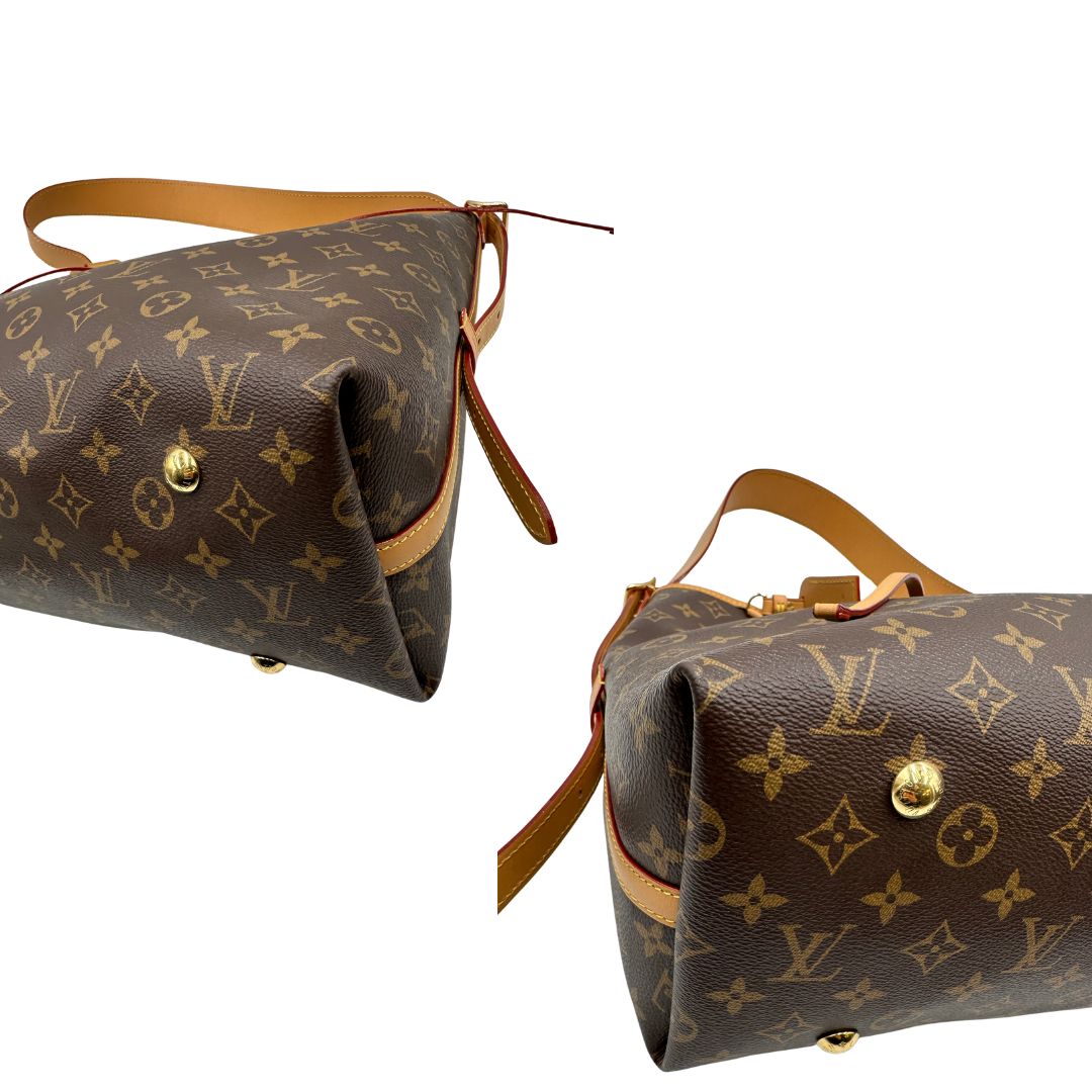 angoli  borsa CarryAll MM è realizzata in tela Monogram e rifinita in pelle naturale, di lusso, originale, ottime condizioni, usata.