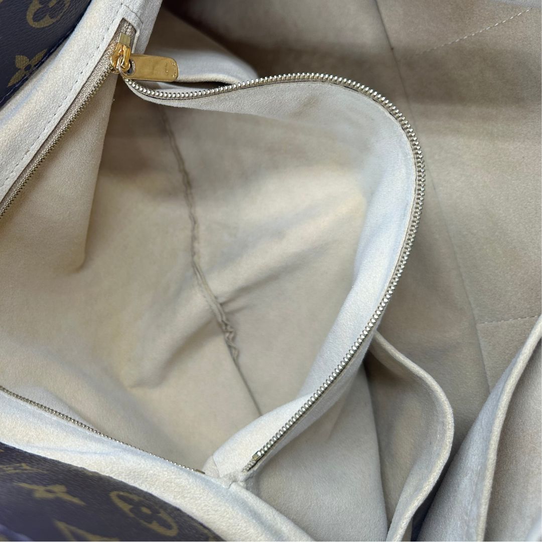 interno  Artsy Louis Vuitton nella versione MM, di lusso, originale, ottime condizioni, usata
