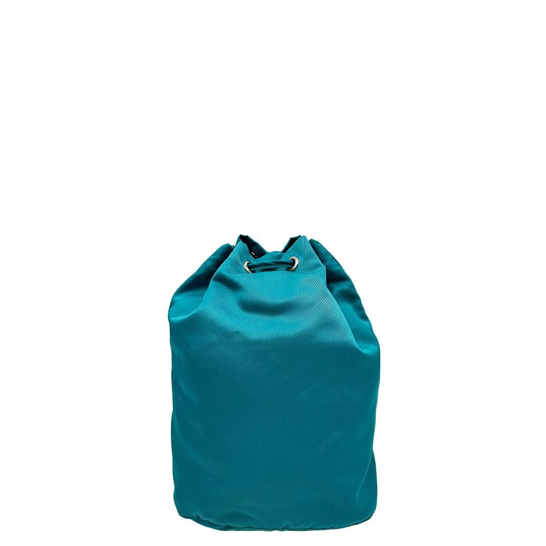 Retro, Necessaire Prada in vela turchese e hardware argentato. Originale, usato, di lusso, in condizioni eccellenti.