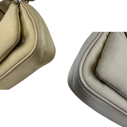 angoli  borsa a tracolla Prada in re- nylon beige con pochette amovibile, di lusso, originale, ottime condizioni, usata. 