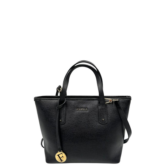 front Borsa Furla in pelle nera, indossabile a spalla o a tracolla, di lusso, originale, ottime condizioni, usata.