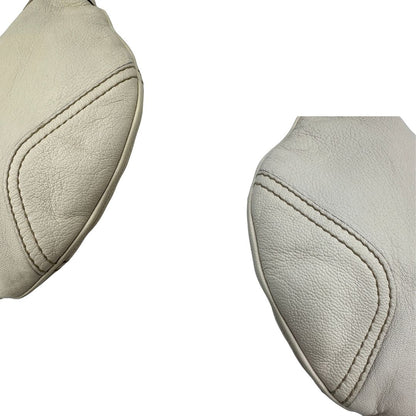 angoli Mini Hobo Gucci in pelle impreziosita da fiocco Web blu e rosso, di lusso, originale, ottime condizioni, usata. 