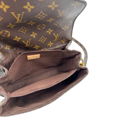 Interno, Borsa LV in canvas monogrammato marrone e hardware dorato, indossabile a tracolla o a mano. Originale, usata, di lusso, in ottime condizioni.