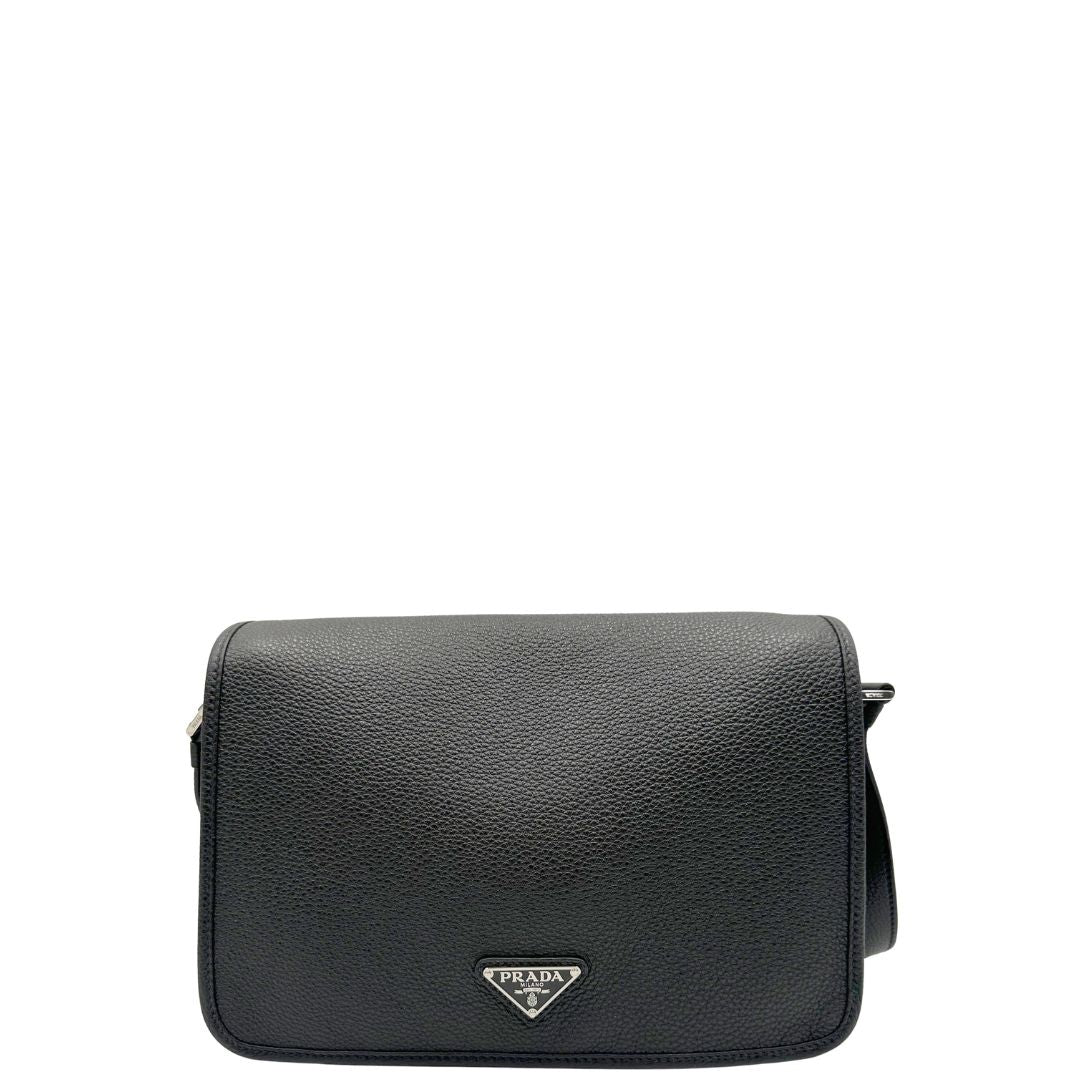 front cartella Prada in pelle martellata nera, di lusso, originale, eccellenti condizioni, usata. 