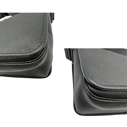 angoli cartella Prada in pelle martellata nera, di lusso, originale, eccellenti condizioni, usata. 