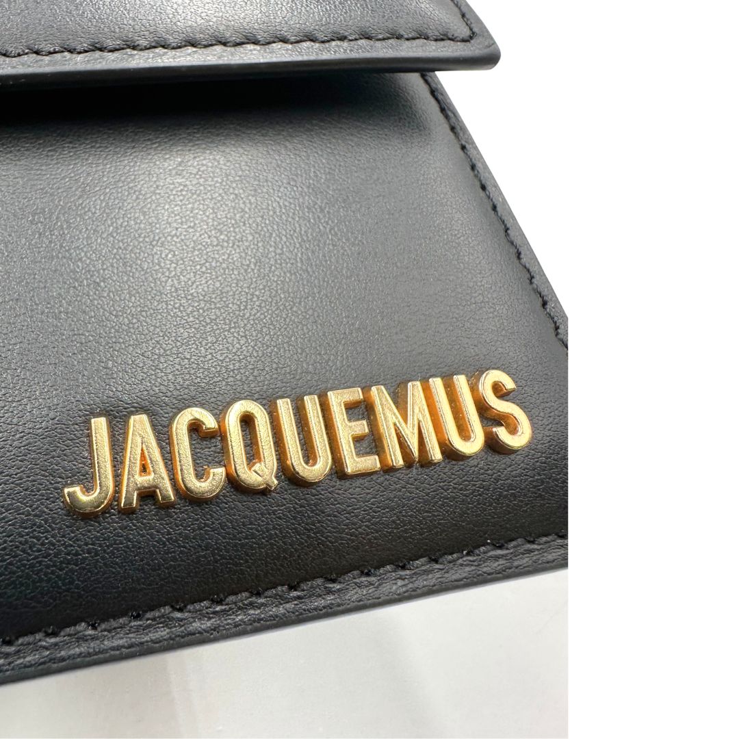  Borsa Jacquemus nella versione Le Grand Bambino in pelle nera, di lusso, originale, ottime condizioni, usata-