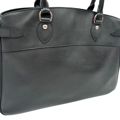 retro Borsa Passy LV in pelle epi nera, di lusso, originale, ottime condizioni, usata. 