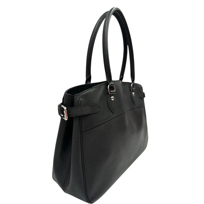 lato Borsa Passy LV in pelle epi nera, di lusso, originale, ottime condizioni, usata. 