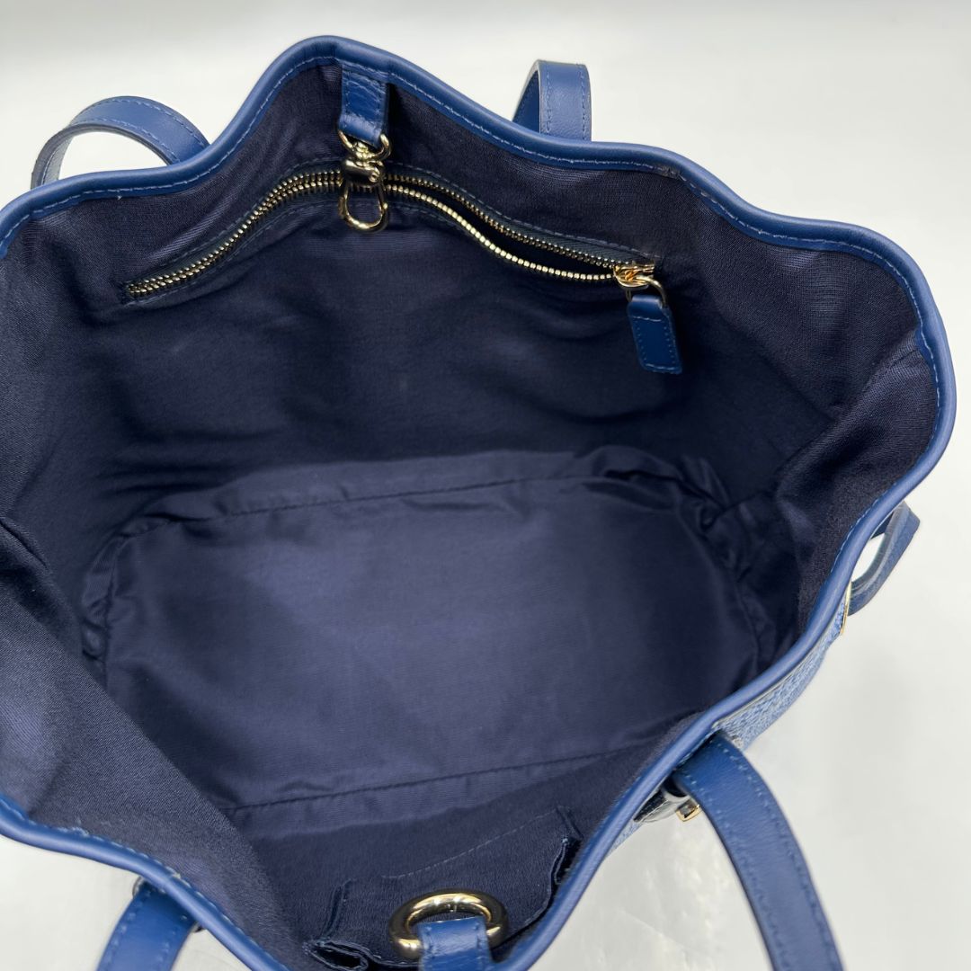 interno  Shopping Borbonese con trama occhio di pernice sui toni del blu, di lusso, originale, usat 