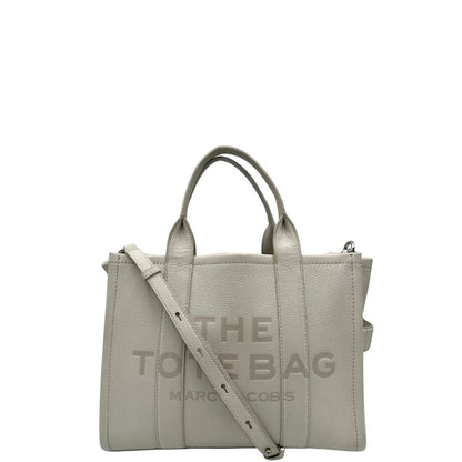 front Borsa The Tote Bag Marc Jacobs in pelle bianca nella versione media, di lusso, originale, ottime condizioni, usata. 