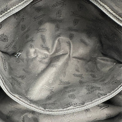 interno Borsa Gucci in pelle nera GG, munita di doppi manici, di lusso, originale, ottime condizioni, usata. 