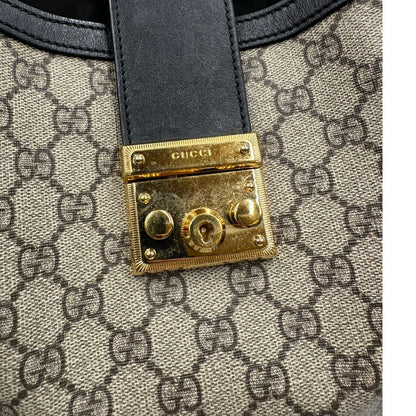 chiusura  Borsa Gucci Padlock con profili neri, di lusso, originale, ottime condizioni, usata. 