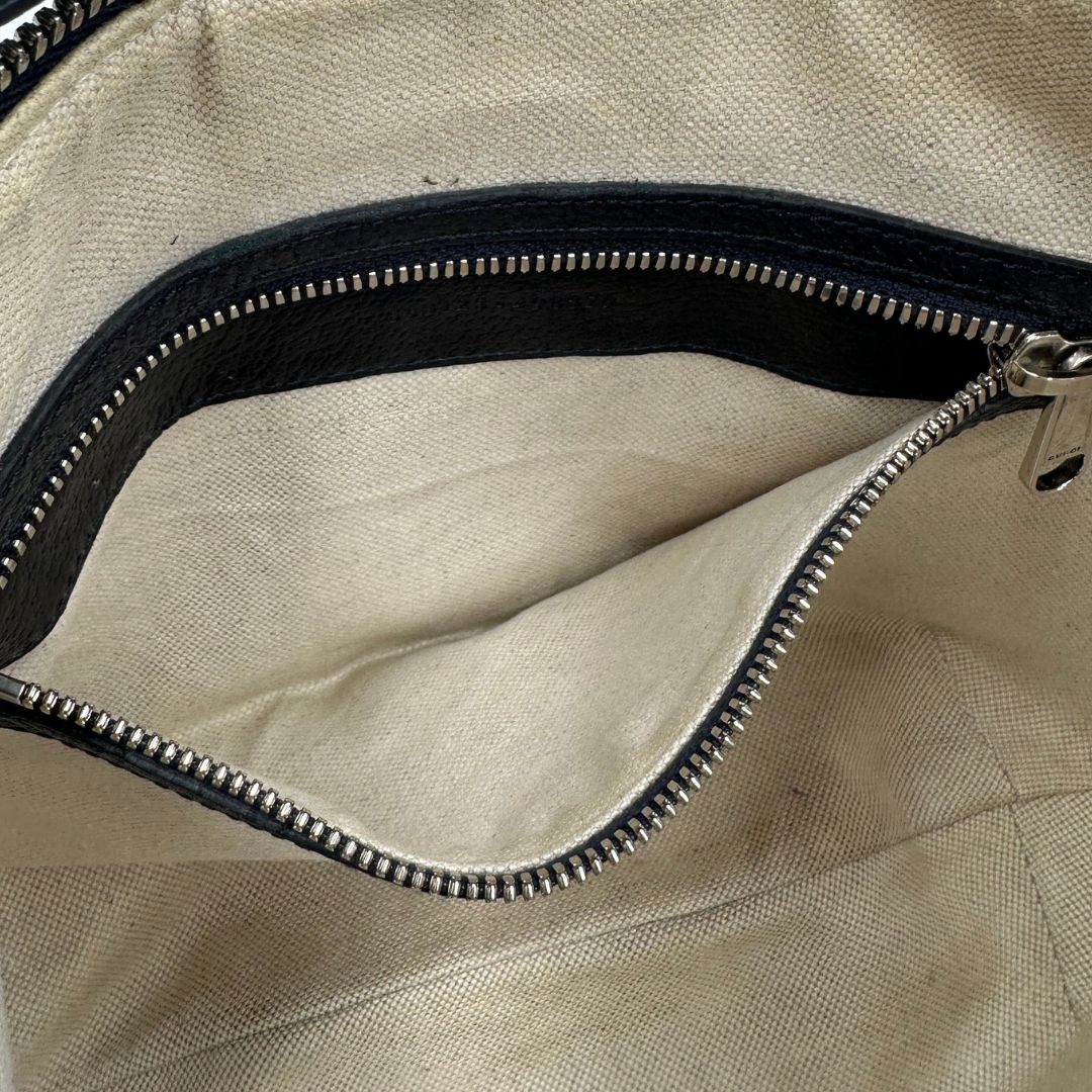 interno Borsa a tracolla Gucci Ophidia in canvas GG con iconica striscia Web blu e rossa, di lusso, originale, ottime condizioni, usata. 