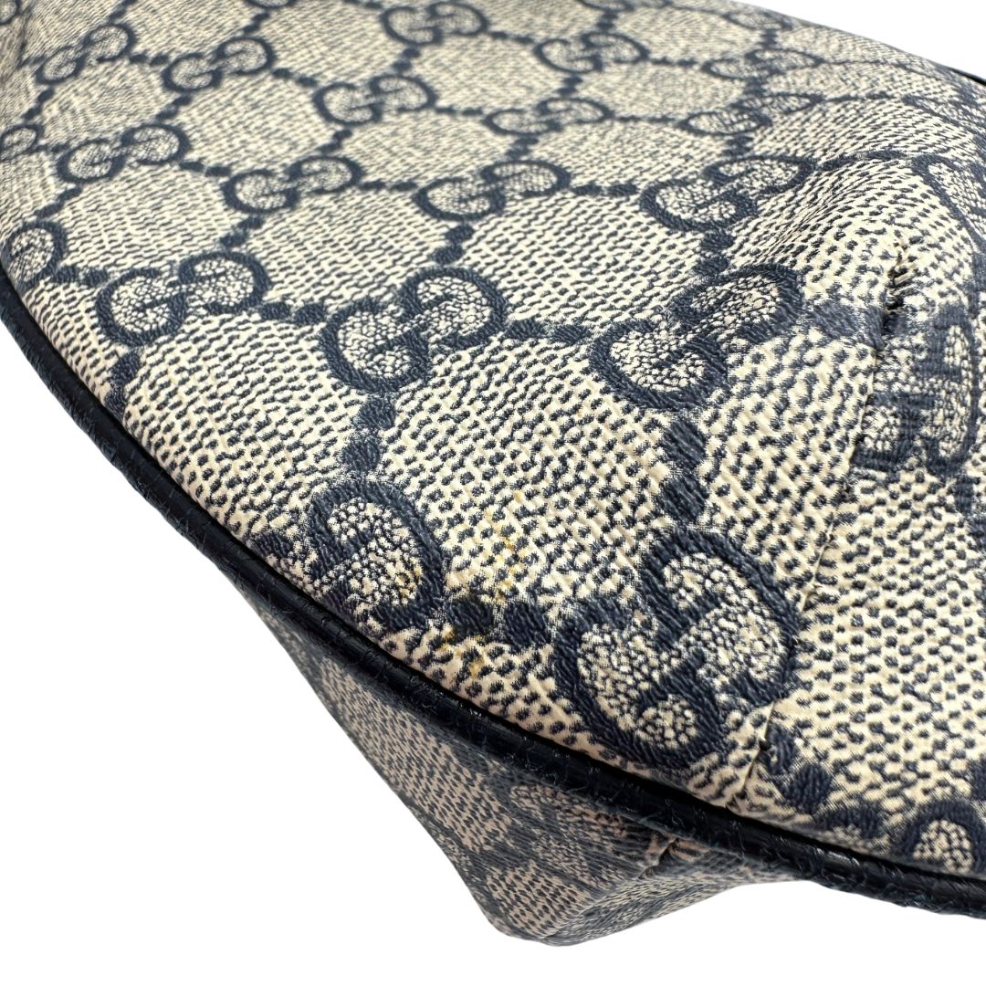 Borsa a tracolla Gucci Ophidia in canvas GG con iconica striscia Web blu e rossa, di lusso, originale, ottime condizioni, usata. 