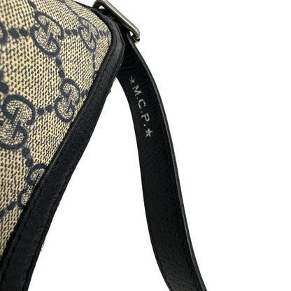 Borsa a tracolla Gucci Ophidia in canvas GG con iconica striscia Web blu e rossa, di lusso, originale, ottime condizioni, usata. 