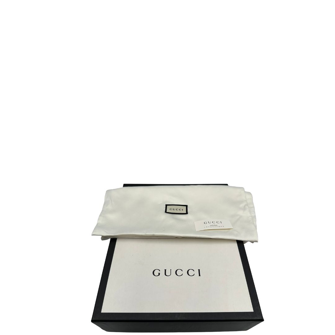 scatola  Borsa Gucci in pelle verniciata nera e pelle scamosciata tono su tono, impreziosita da striscia Web verde e rossa, di lusso, originale, ottime condizioni, usata.