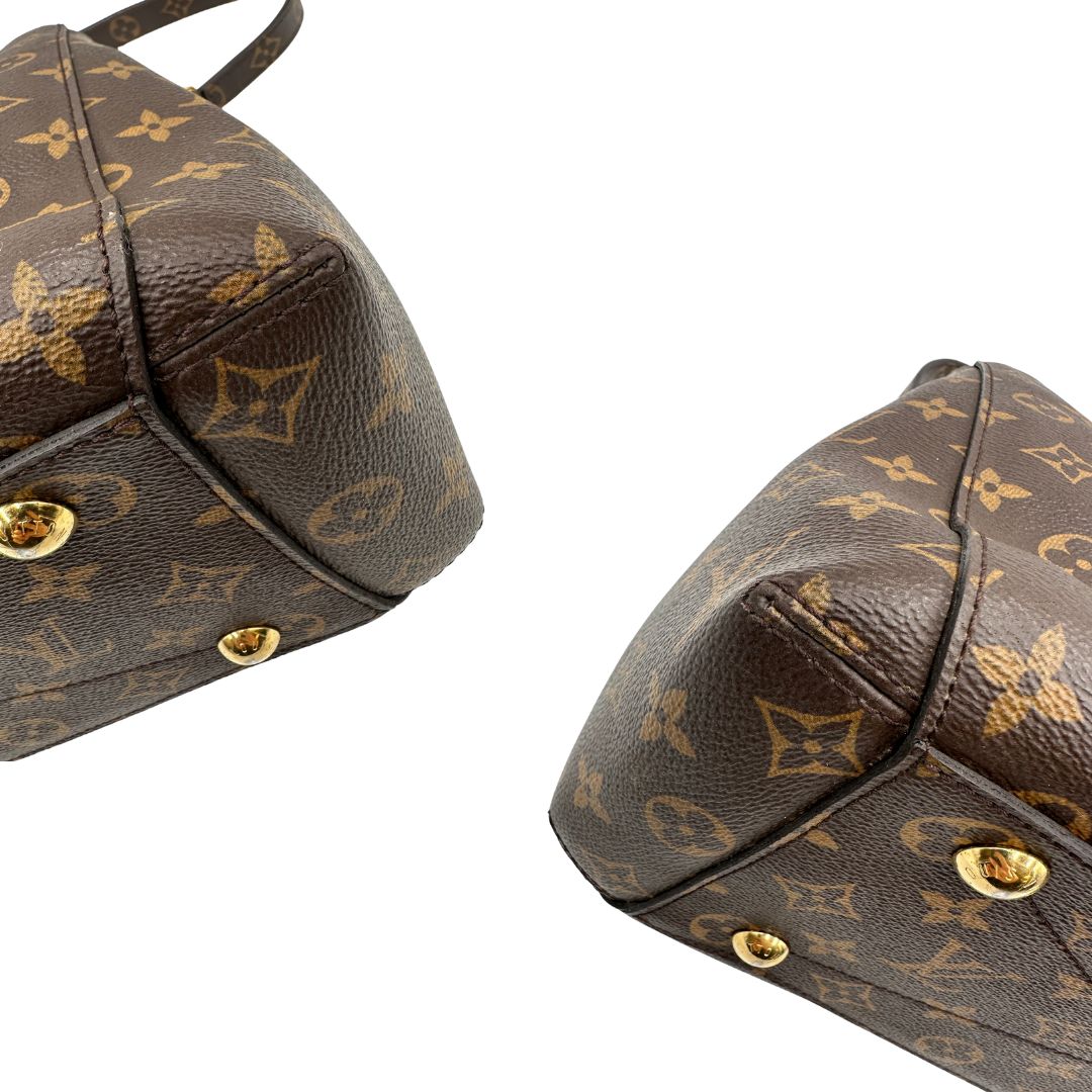  Borsa LV Montaigne nella versione MM in canvas monogram, di lusso, originale, ottime condizioni, usata.