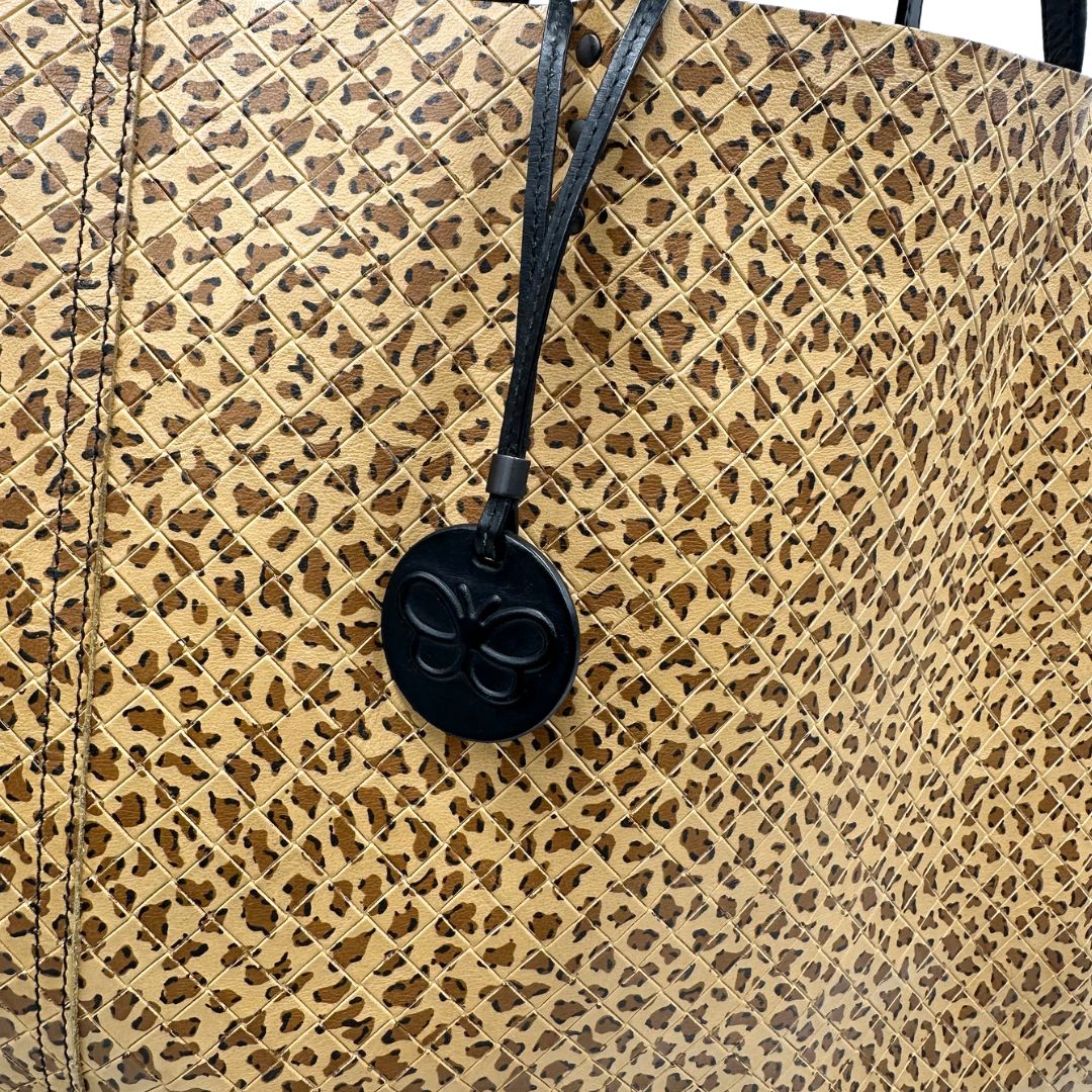 Borsa Bottega Veneta trama animalier, indossabile a spalla, di lusso, originale, ottime condizioni, usata. 