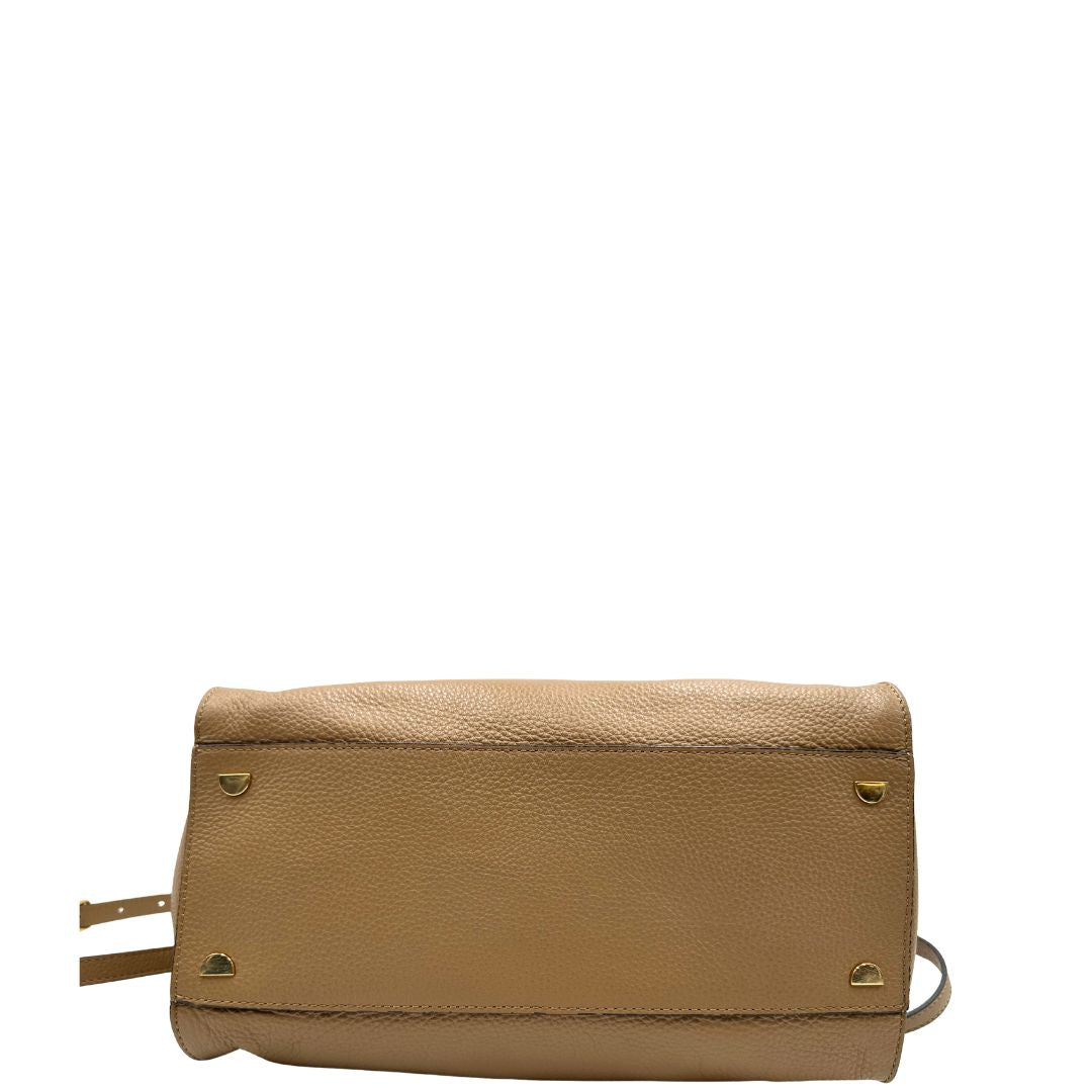 Borsa Coccinelle in pelle morbida, di lusso, originale, ottime condizioni, usata.