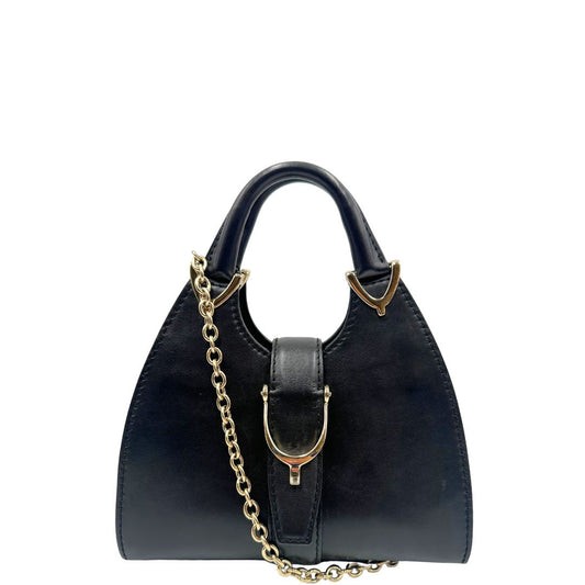 front  Borsa Stirrup Gucci in pelle nera, indossabile a mano o a tracolla, di lusso, originale, ottime condizioni, usata. 