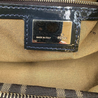 interno Borsa Fendi Chef trama Zucca e finiture in pelle verniciata blu, di lusso, originale, ottime condizioni. 