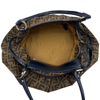 interno Borsa Fendi Chef trama Zucca e finiture in pelle verniciata blu, di lusso, originale, ottime condizioni. 