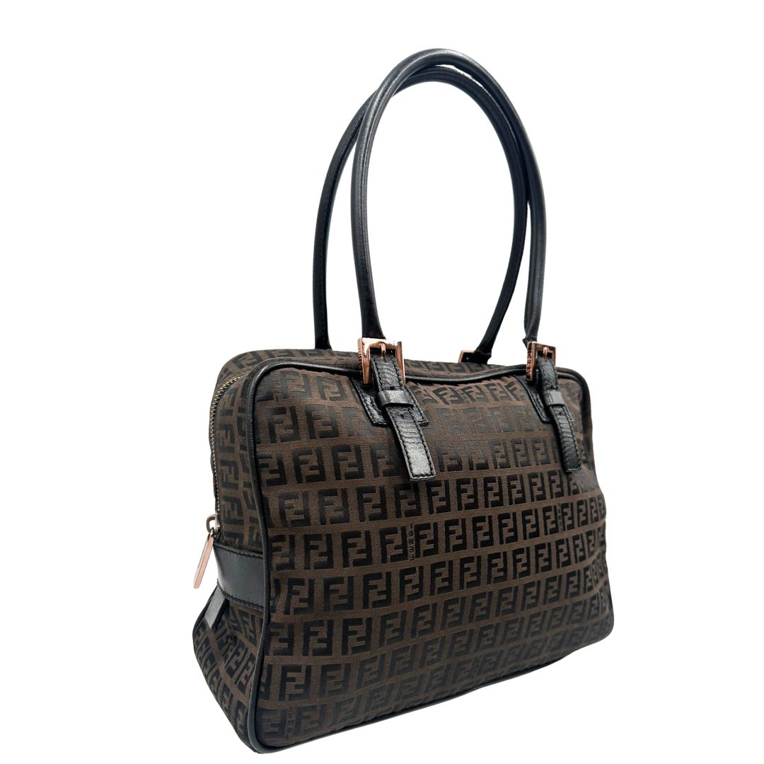 lato  Borsa Fendi trama Zucchino, da portare a spalla, di lusso,  originale, ottime condizioni, usata 