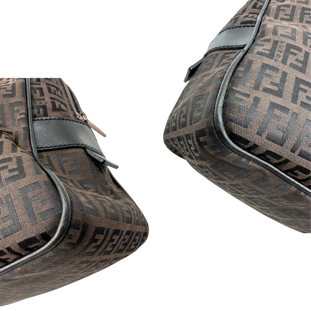 angoli  Borsa Fendi trama Zucchino, da portare a spalla, di lusso,  originale, ottime condizioni, usata 