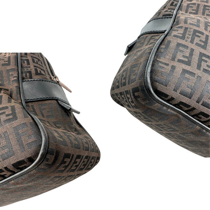 angoli  Borsa Fendi trama Zucchino, da portare a spalla, di lusso,  originale, ottime condizioni, usata 