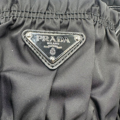 loho Tote Prada goffrata in nylon e finiture in pelle , di lusso, originale, ottime condizioni, usata