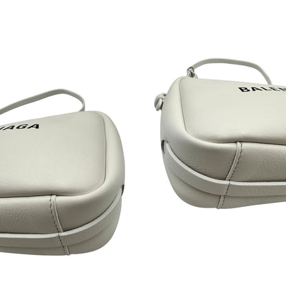 Balenciaga Ville XS Camera Bag bianca