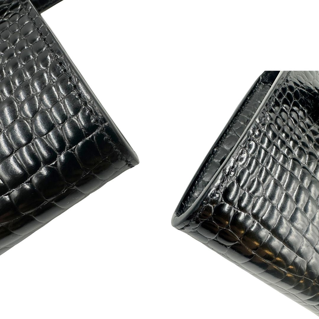 angoli Marsupio Saint Laurent in pelle cocco nera, di lusso, originale, ottime condizioni, usato. 